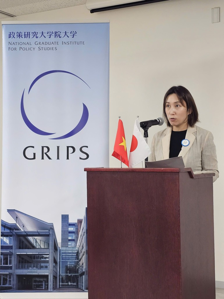 日本国际协力机构(JICA)代表在结业仪式上致辞。 nb3.jpg