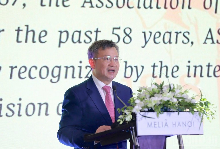 河内市友好组织联合会主席阮玉琦在友好交流活动上致开幕词。(庆兰 摄) ky.jpg