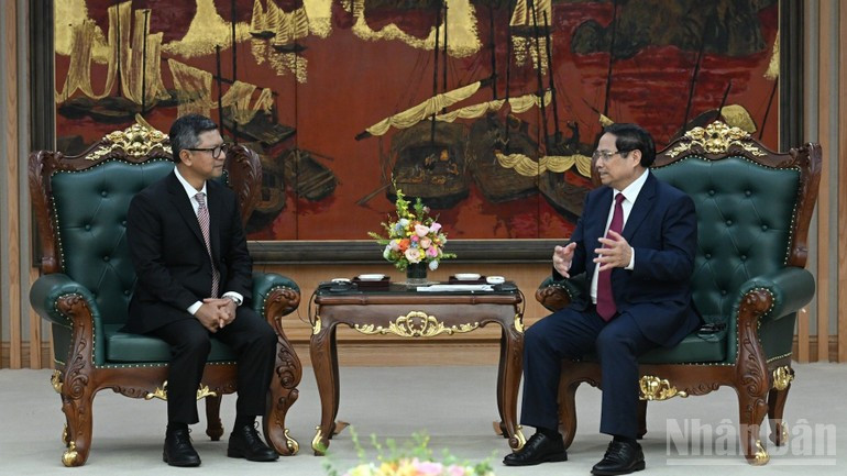 越南政府总理范明正会见印度尼西亚驻越大使丹尼•阿卜迪。 tt1.jpg