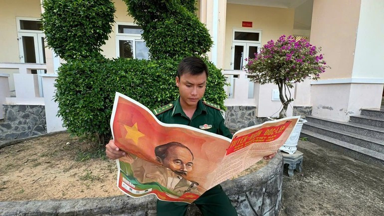 这份特别副刊不仅是一份新闻出版物,更是一份精神礼物,唤起民族自豪感。 pq2.jpg