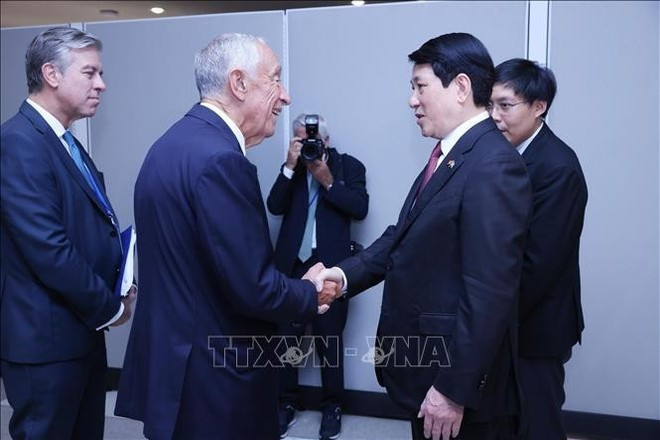 梁强主席会见葡萄牙总统马塞洛·雷贝洛·德索萨。(图片来源:越通社) bodaonha.jpg