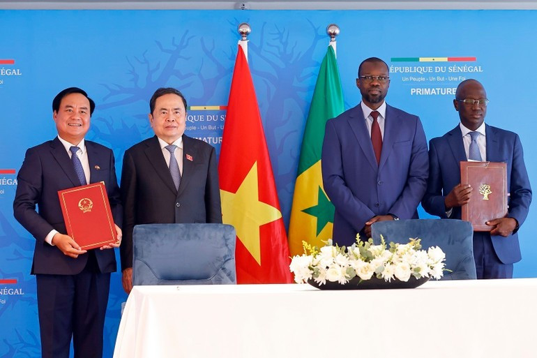 3vna-potal-chu-tich-quoc-hoi-va.jpg