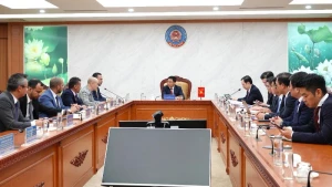 双方会见场面。