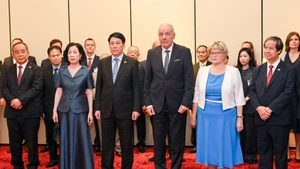 越南国家主席梁强与匈牙利总统道马什出席匈牙利影师图片展开幕式【组图】