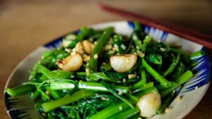 蒜炒空心菜跻身100道最佳蔬菜菜肴名单【图表新闻】