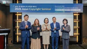 各国代表合影。（图片来源：越通社）