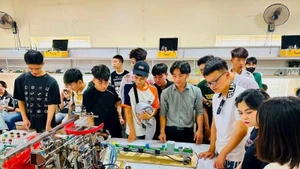 越南为科学、技术、工程和数学（STEM）等领域培养高素质、高技能的人力资源队伍。（图片来源：越通社）