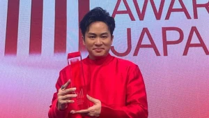越南歌手松阳荣获2025年日本音乐奖国际特别奖。