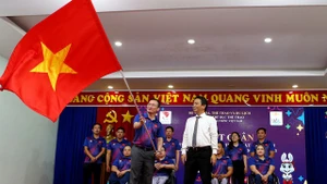 越南残疾人体育代表团出征第12届东南亚残疾人运动会。