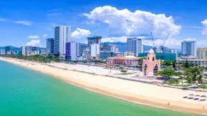 芽庄美丽的沙滩成为越南最受欢迎的“慢旅行”目的地。