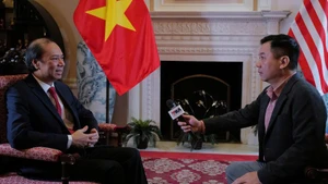 越南驻美国大使阮国勇接受越通社记者的采访。
