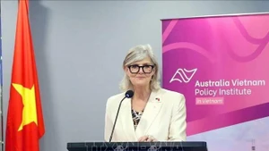 澳大利亚总督萨姆·莫斯廷。（图片来源：越通社）