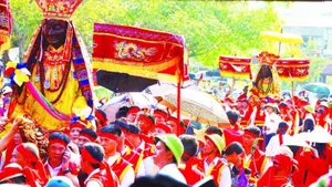 四法佛像迎奉仪式在桑寺隆重举行。