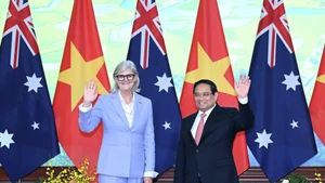 越南政府总理范明正与澳大利亚总督萨曼莎·莫斯廷。
