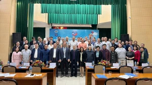 各位代表合影。