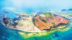 李山岛——广义省海洋与岛屿旅游的核心区。