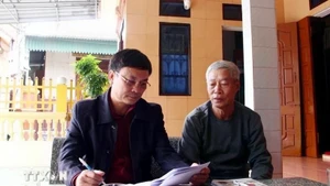 广治省协助渔民合理安排生产计划，为其依法、充分参与选举创造便利条件。（图片来源：越通社）