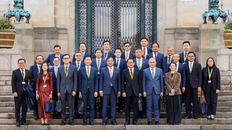柬埔寨代表团出席在荷兰举行的UNCLOS调解委员会第二次会议。（图片来源：柬埔寨外交部）