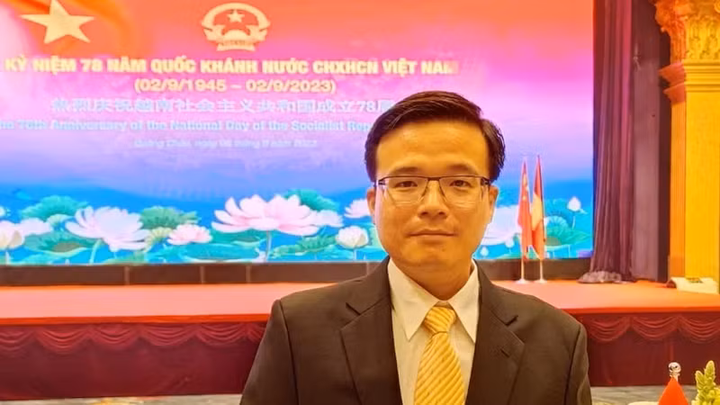 中国东莞欣荣智能科技有限公司总经理杨锦荣博士。（图片来源：越通社）