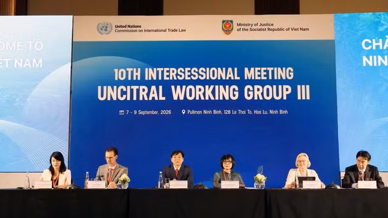 联合国贸法会第三工作组关于投资者与国家间争端解决机制改革的第十次中期会议。（图片来源：越通社）