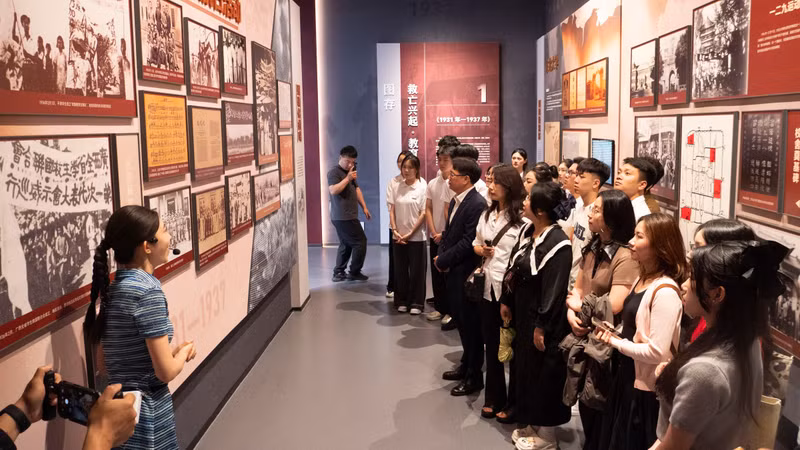 09-tham-quan-hoc-vien-tam-minhp2686024-1.jpg