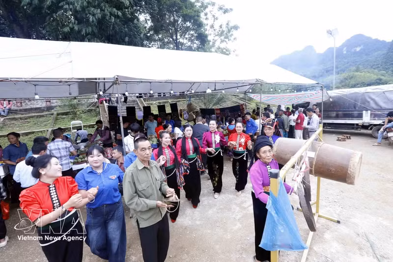 muong-lum-02.png