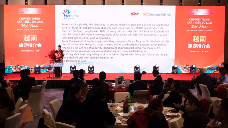 a03-p2416692-1.jpg