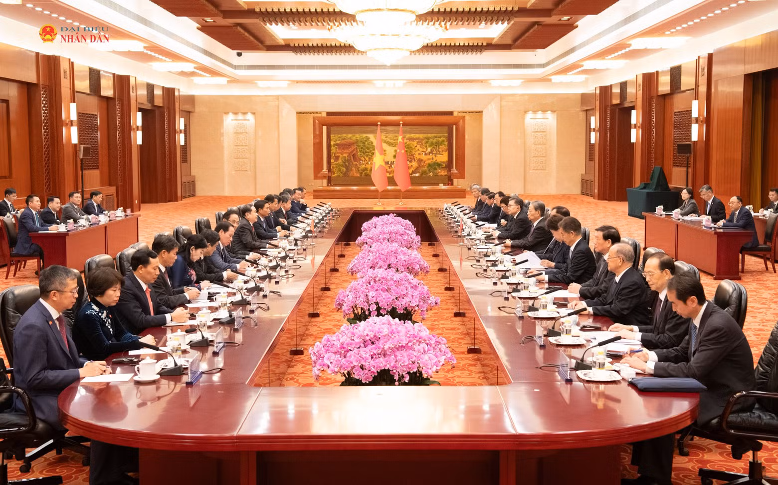 quang-canh-cuoc-hoi-dam.jpg