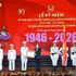 国会主席陈青敏向对外安全力量授予胡志明勋章。