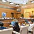 国会常务委员会第一次会议的现场。