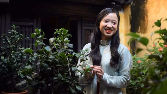 越南年轻人生活中的五体奥黛（组图） ảnh 3