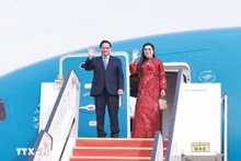 越南政府总理范明正偕夫人开始对科威特进行正式访问。（图片来源：越通社）