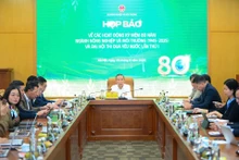 越南农业与环境部11月5日在河内举行例行新闻发布会。