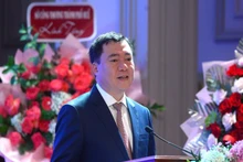 越南工贸部副部长阮生日新在论坛上发表讲话。（图片来源：政府网）