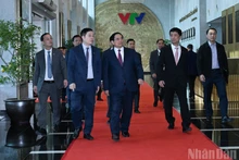 范明正总理出席越南电视台2025年工作总结暨2026年任务部署会议。（陈海 摄）