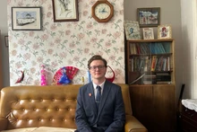 英国学者凯里尔·惠特克。（图片来源：越通社）