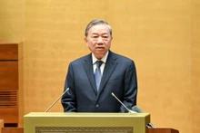 苏林总书记在会上发表指导性讲话。（维玲 摄）