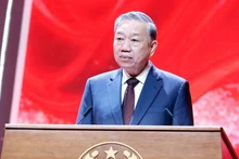 苏林总书记在活动上发表讲话。（图片来源：越通社）