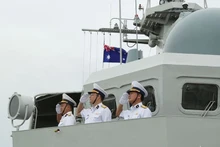 越南海军“光忠”016号舰抵达澳大利亚库纳瓦拉港。(图片来源：越南人民军报）