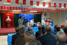 新闻工作者奔走各地 报道国家盛事【组图】