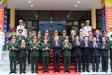 越共中央总书记苏林赴军事技术学院调研【组图】