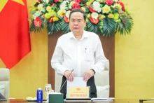 越南国会主席陈青敏发表讲话。（维灵 摄）