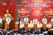 越共中央总书记苏林、政府总理范明正以及党和国家领导人出席服务于第57-NQ/TW号决议落实的三大数字平台亮相仪式。