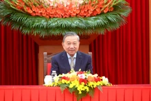 越共中央总书记苏林同韩国总统李在明通电话。