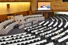 资料图：9月29日，在泰国首都曼谷，泰国总理阿努廷在出席国会会议时宣读施政方针。（图片来源：越通社）