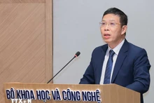 越南科技翰林院材料科学研究所所长陈大林教授。