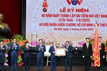 《越南之声》第三次容果胡志明勋章。