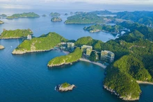 吉婆岛：夏季旅游胜地。