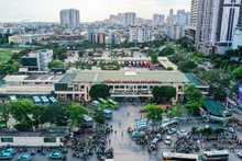 附图。