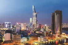 附图：胡志明市努力推动年底经济增长。